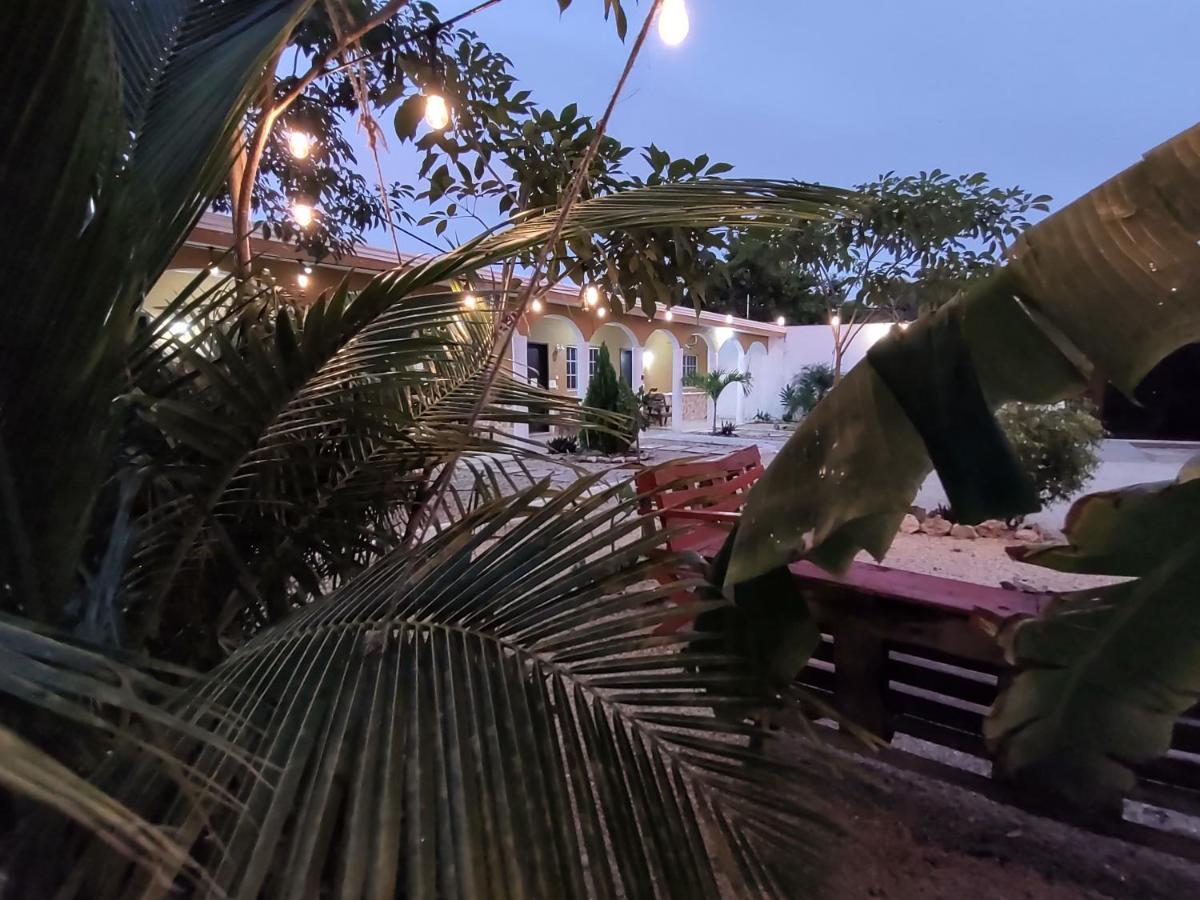 Hotel Villa Gabriela - Restaurant, Bikes ,Lands Tours Селестун Экстерьер фото